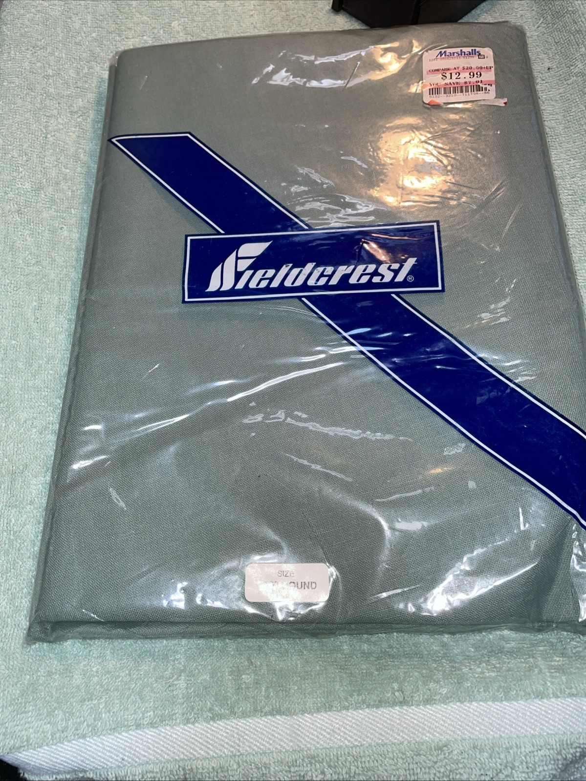 Fieldcrest Cotton & Polyester Tablecloth 70” Round Green Machine Wash New Sealed