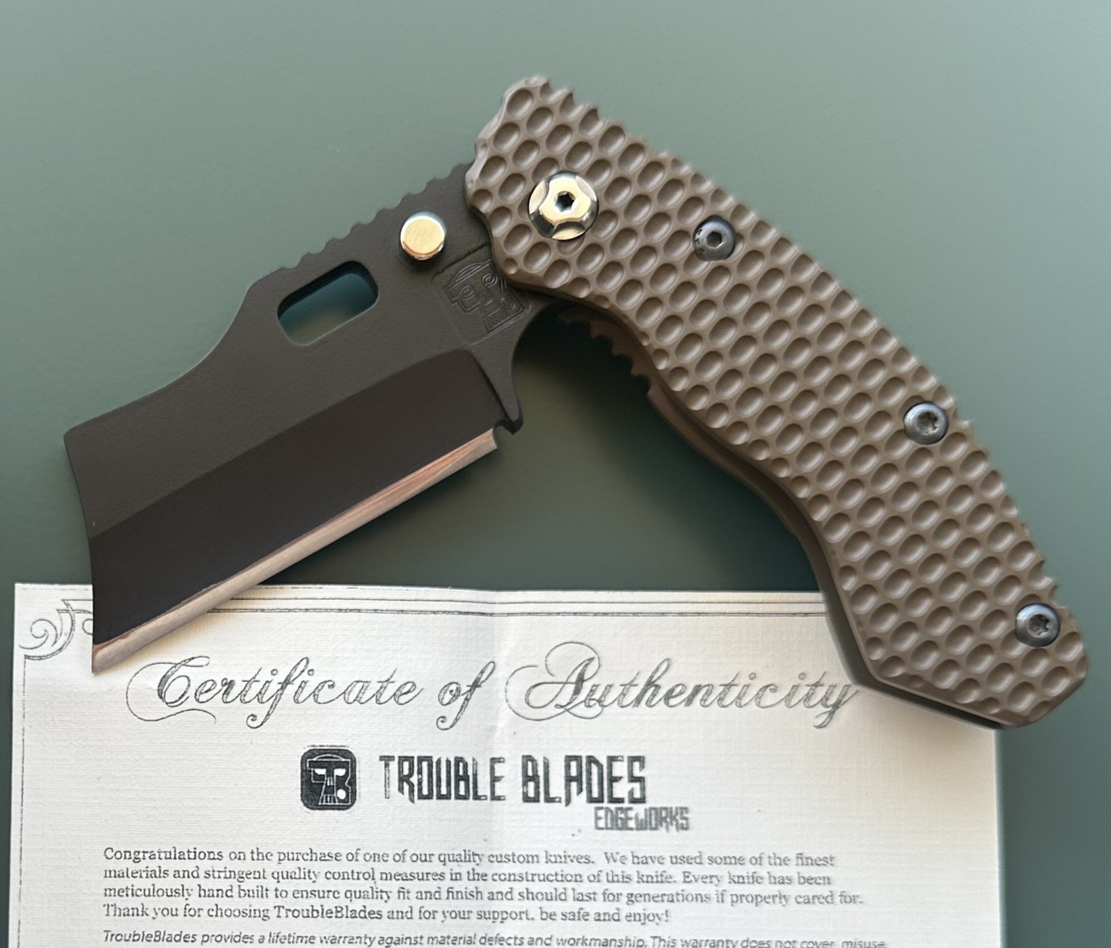 Trouble Blades Lil Debt Collector ‘Badlands’ With Carry Pouch