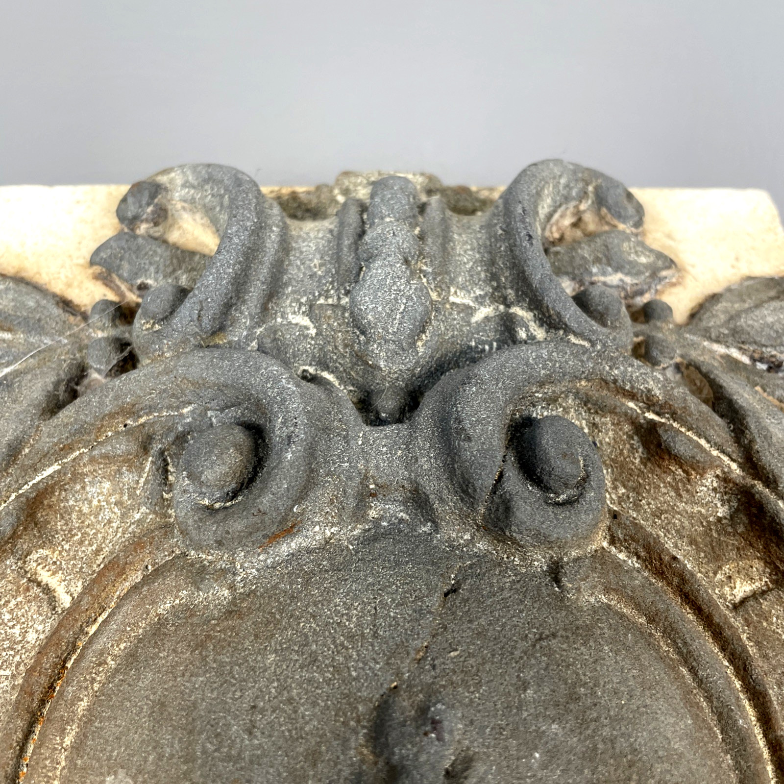 Sid Dickens Memory Block Cast Iron Crest T37 Ornate Architectural Plaque