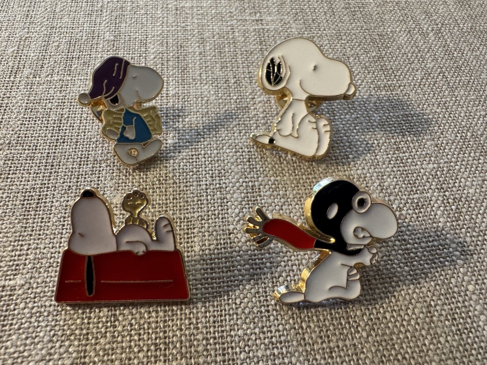 (Set Of 4) Snoopy Peanuts Brooch With Butterfly Clutch Metal Pin Back