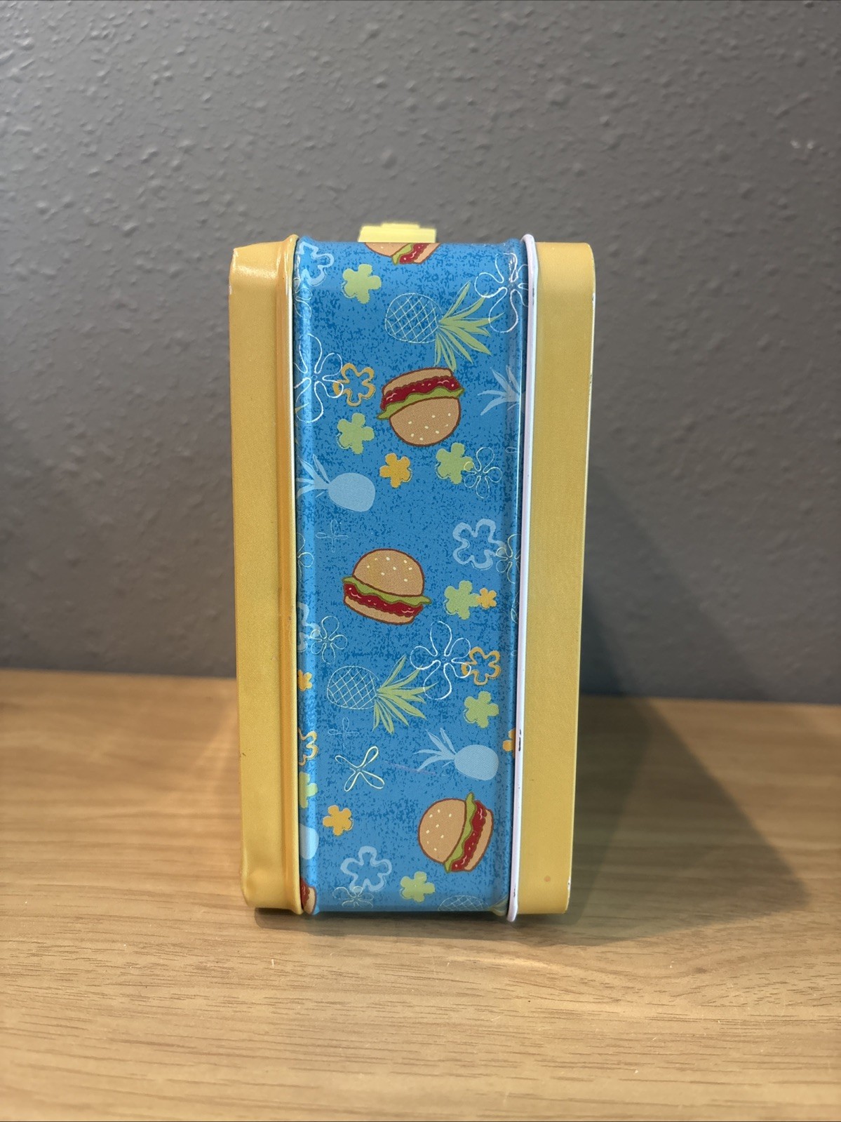 SpongeBob SquarePants & Patrick Hungry Metal Lunchbox 7.75 x 6 x 2.75 Tin Box