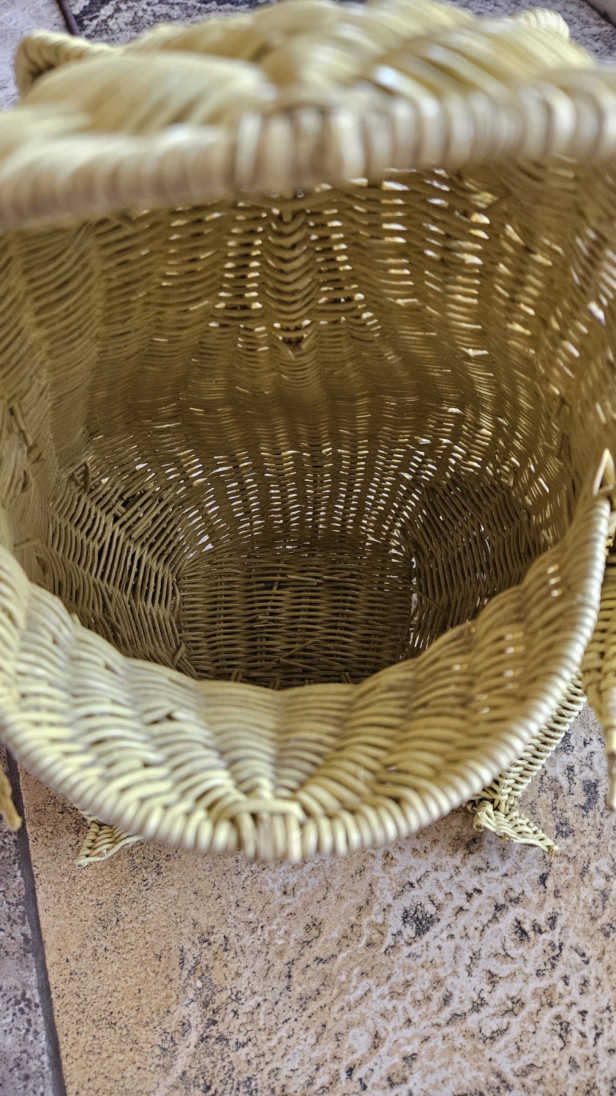 Vintage MCM FROG Basket Bin Large WICKER Rattan BOHO Toad
