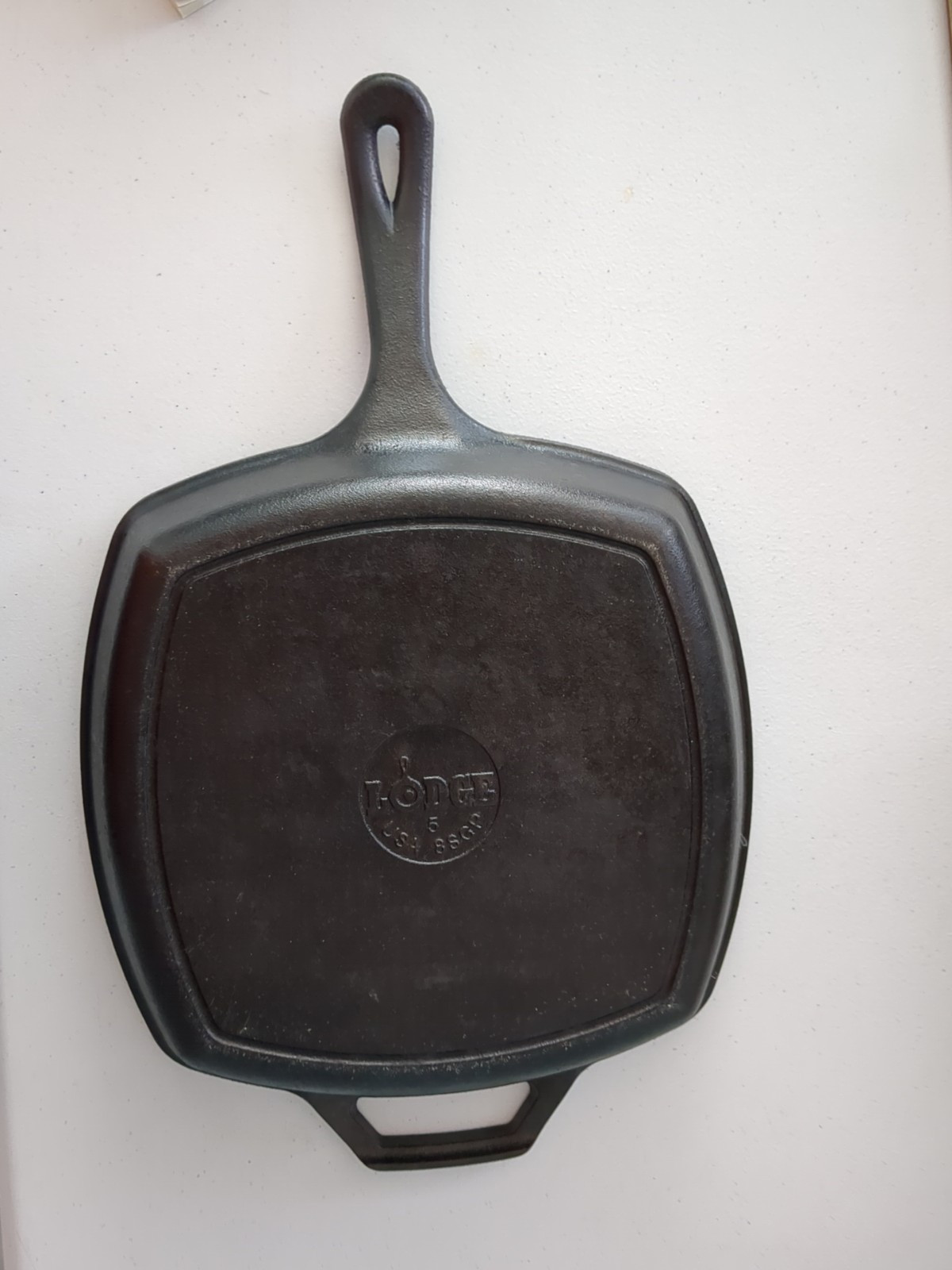 Lodge USA Cast Iron Skillet Fry Pan Ridged Grill Bottom Square 10 Inch 8SGP