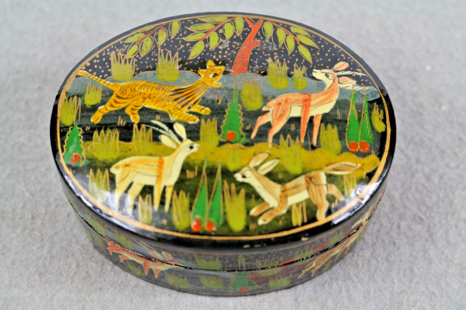 Vintage Hand Painted Lacqurard Paper Maache Trinkit Box Deer Antelope