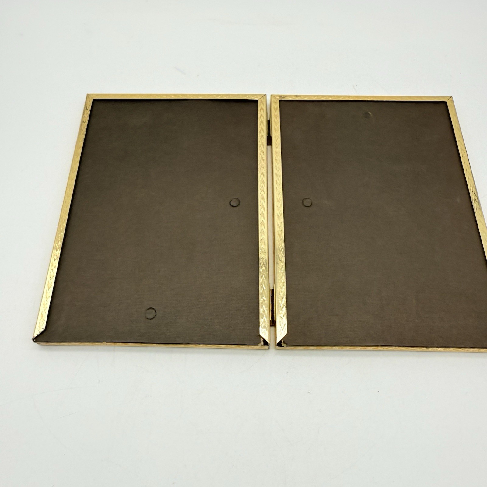 Vintage Gold Tone Double Photo Picture Frame 5×7 2-Way Easel Metal Ornate Hinged