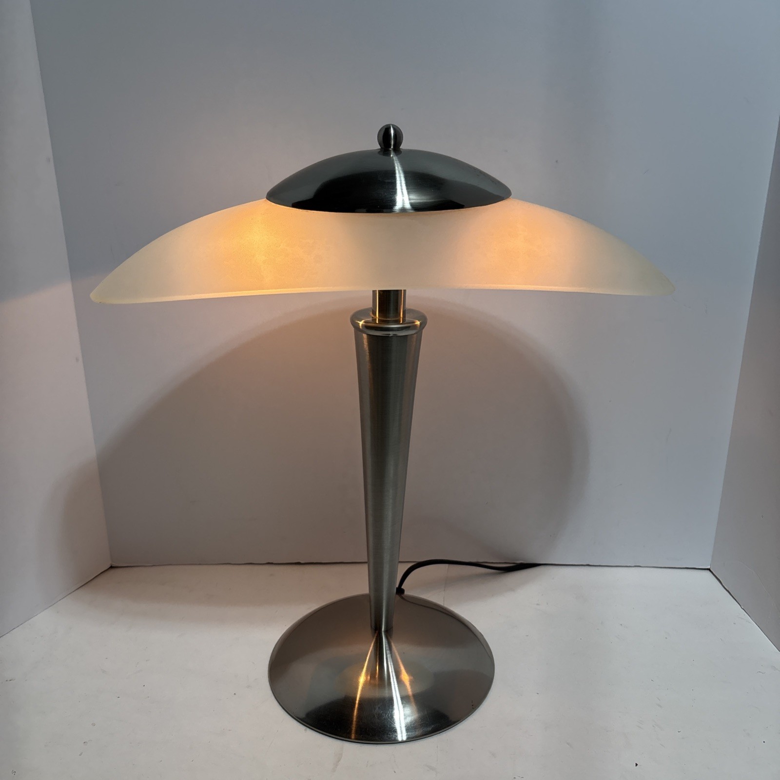 Vintage MCM Brushed Nickle 3 Way Touch Dimmer White Frosted Shade UFO Table Lamp