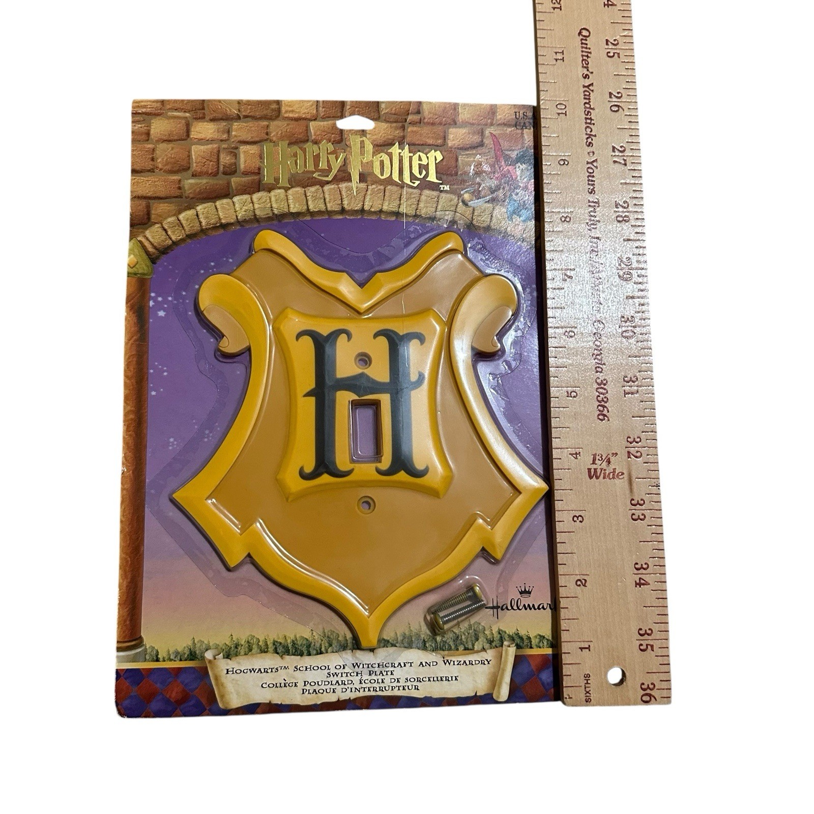 Hallmark Harry Potter Light Switch Plate Cover Hufflepuff Hogwarts Shield