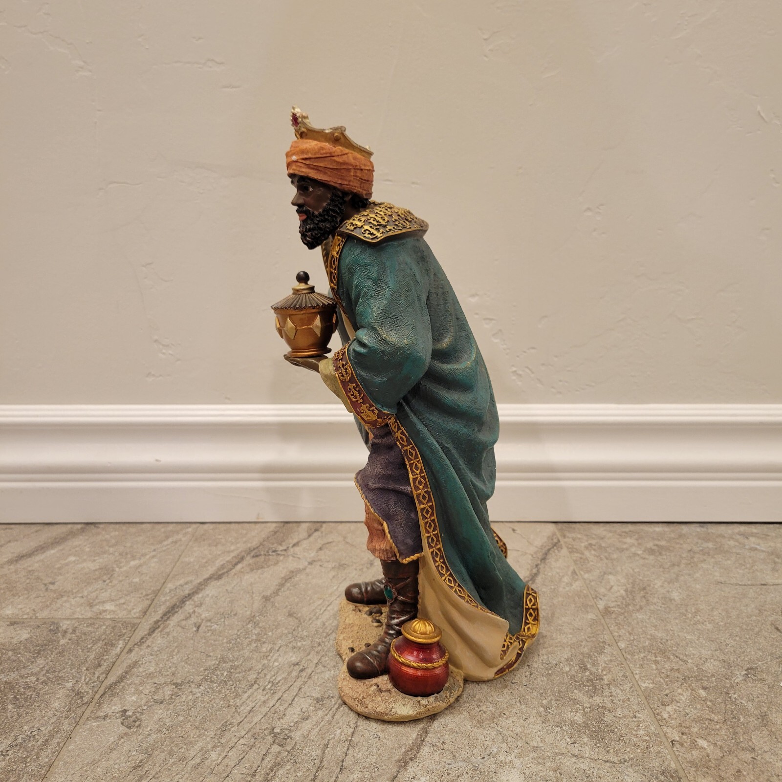 wise Man king 14″ Replacement Piece Kirkland Signature 2011 Nativity Set #915661
