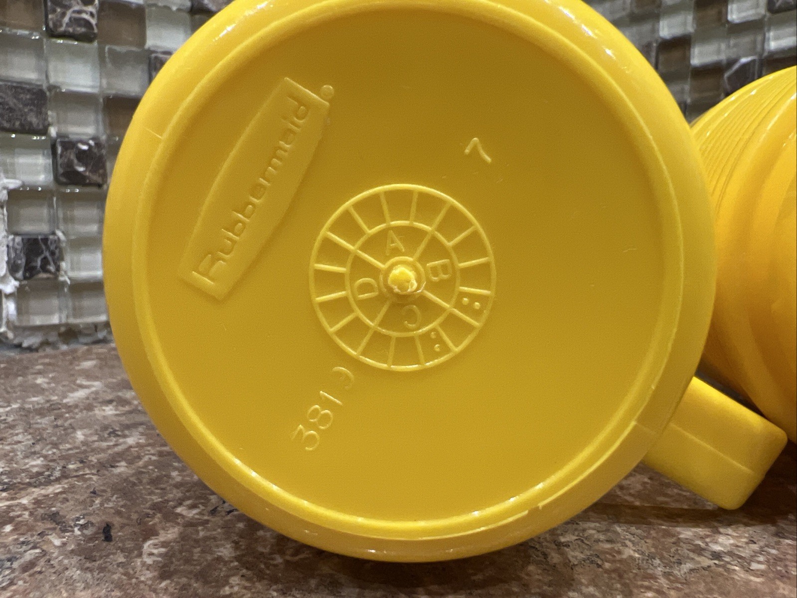 2 Vtg RUBBERMAID Yellow Plastic STACKABLE CUPS Mugs Coffee Cups #3819