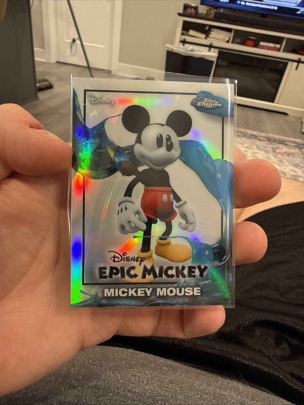 2026 Topps Disney Neon Chrome Mickey Mouse Epic Mickey Refractor #EM-20