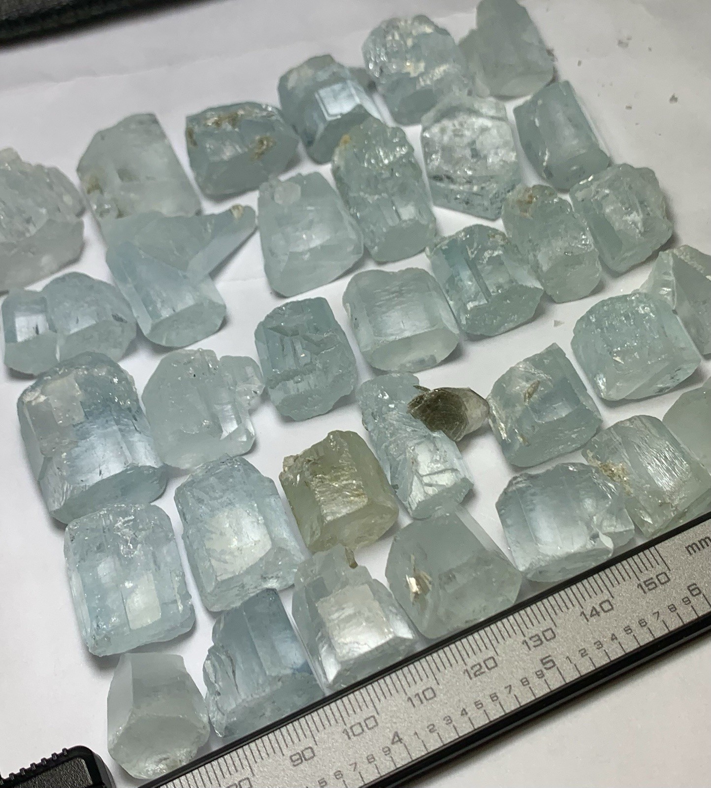 258 Grams Transparent Aquamarine Crystals