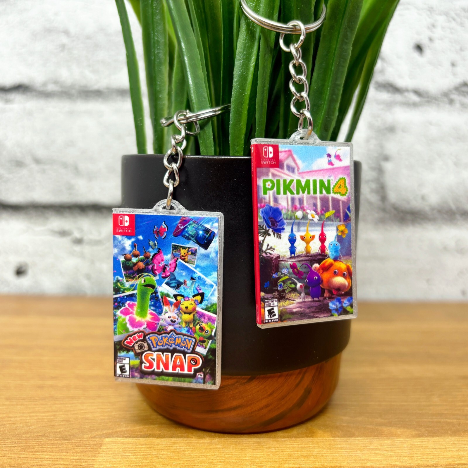 Mini Switch Game Case Keychains, Miniature Nintendo Switch, 3D Mario Gamer Gift
