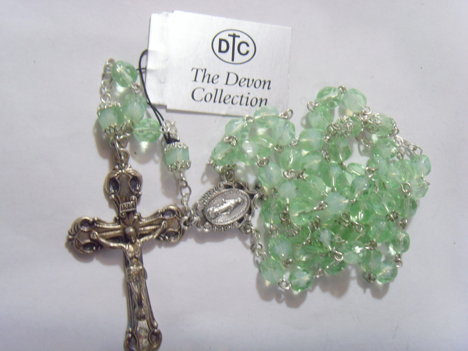 vintage catholic religious 21 inch rosary faux peridot Devon collection 52756