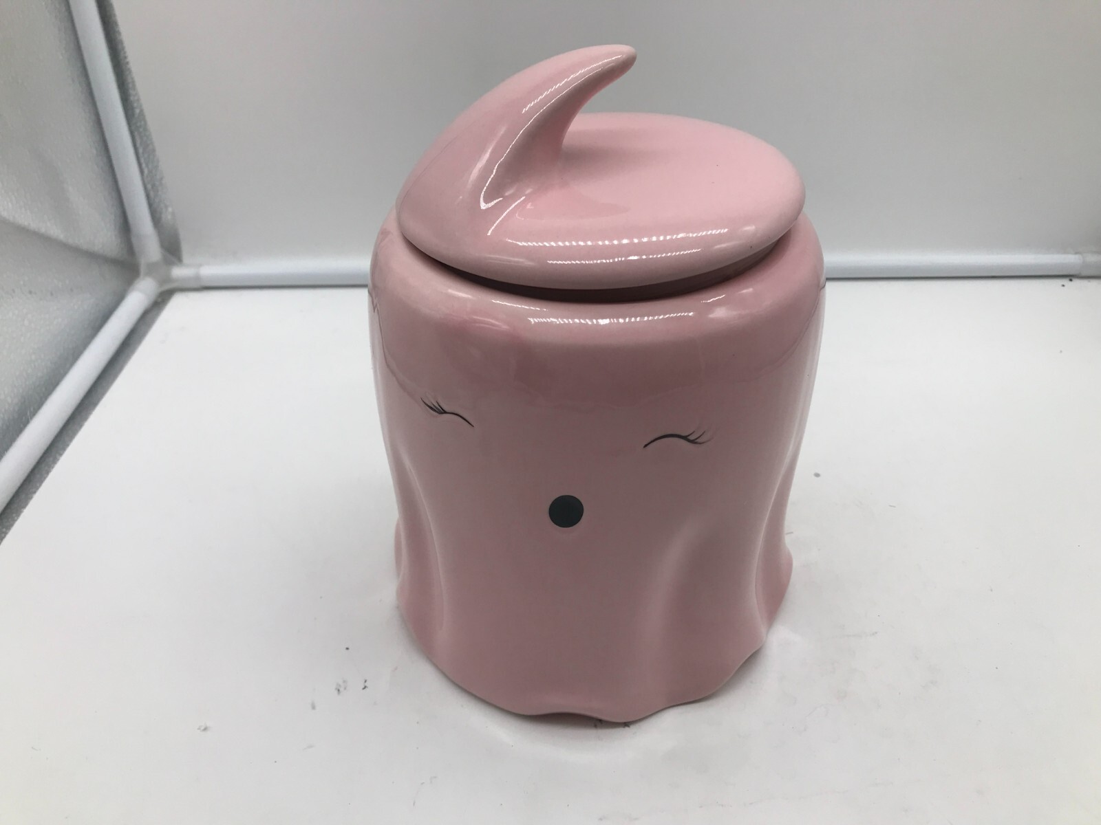 10 Strawberry Street Ceramic 9in Pink Happy Ghost Cookie Jar BB02B18015