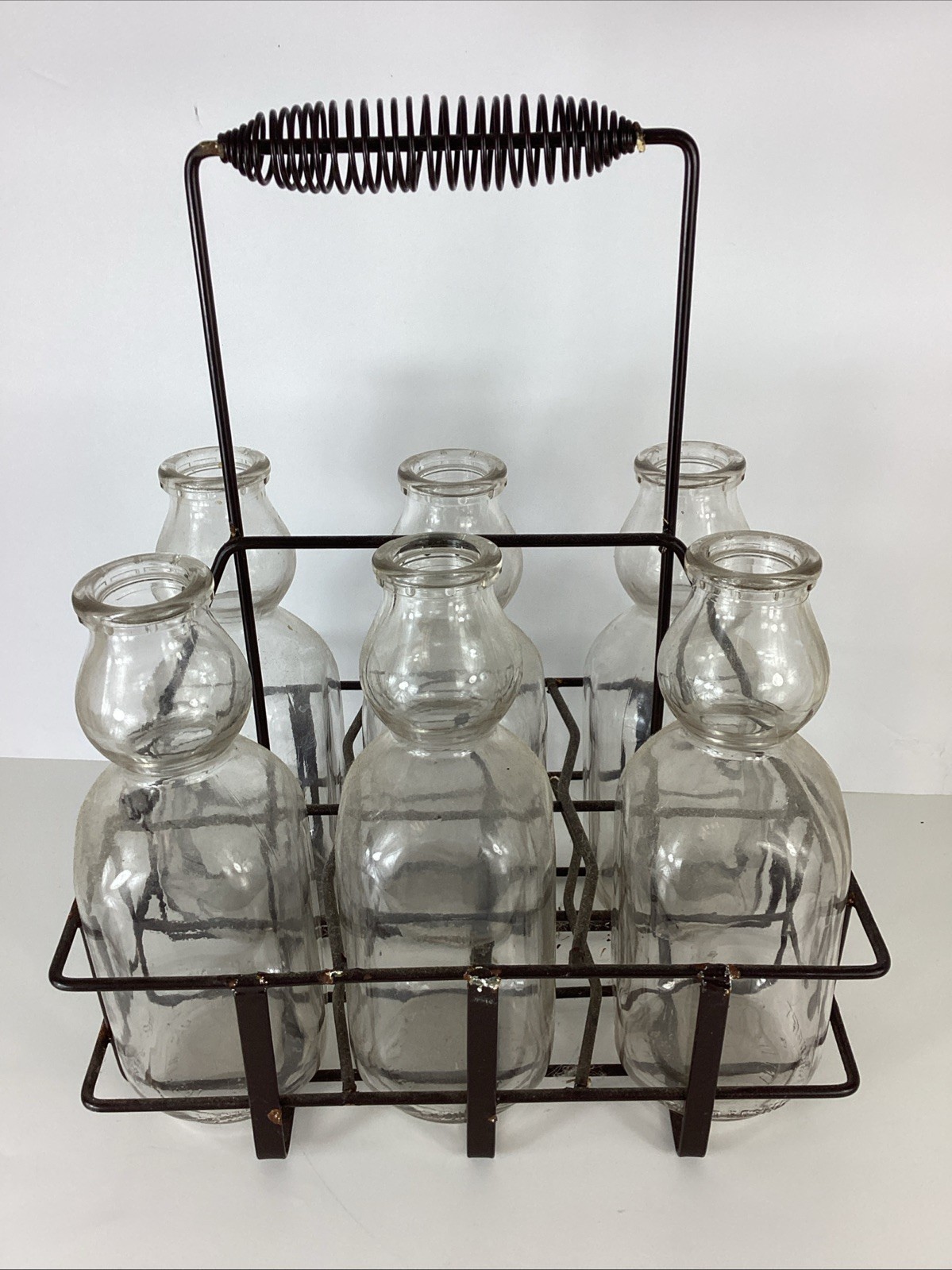 Vintage Oil Or Milk Bottle Carrier W/ Coil Handle With 6 Vintage Bottles 1quart