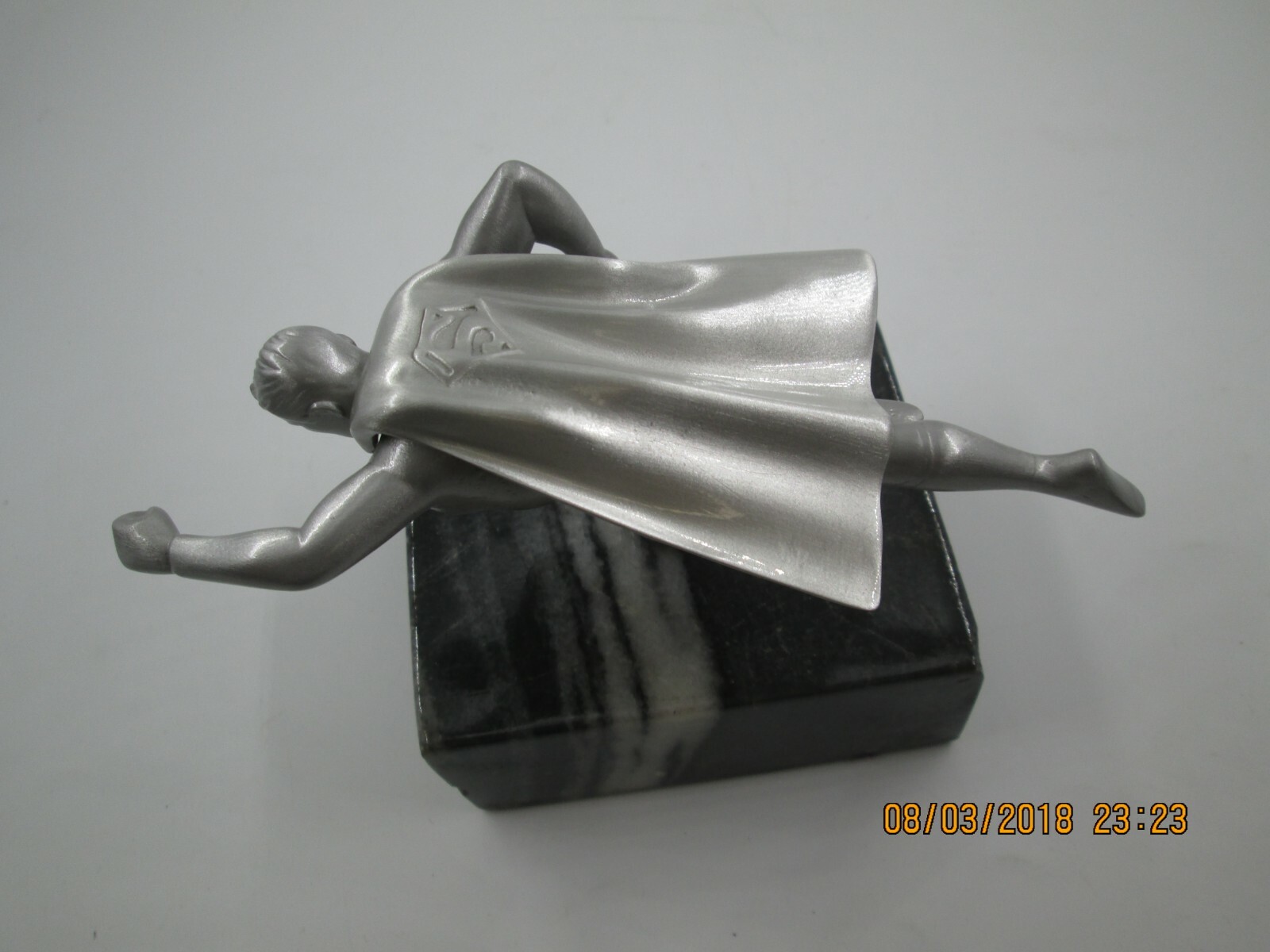 flying superman, kryptonite,clark kent, DC comics hotrod car hood ornament