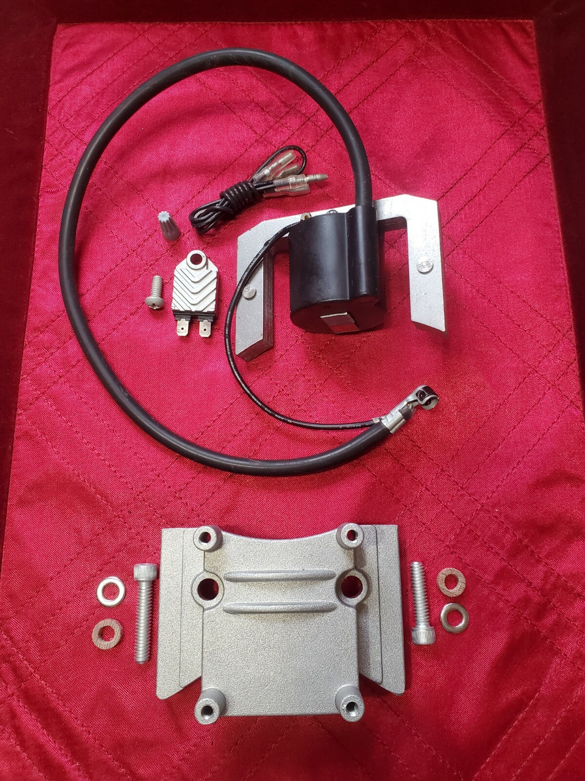 VINTAGE WHIZZER MAGNETO / COIL with COILGUARD / ELECTRONIC IGNITION & HARDWARE!