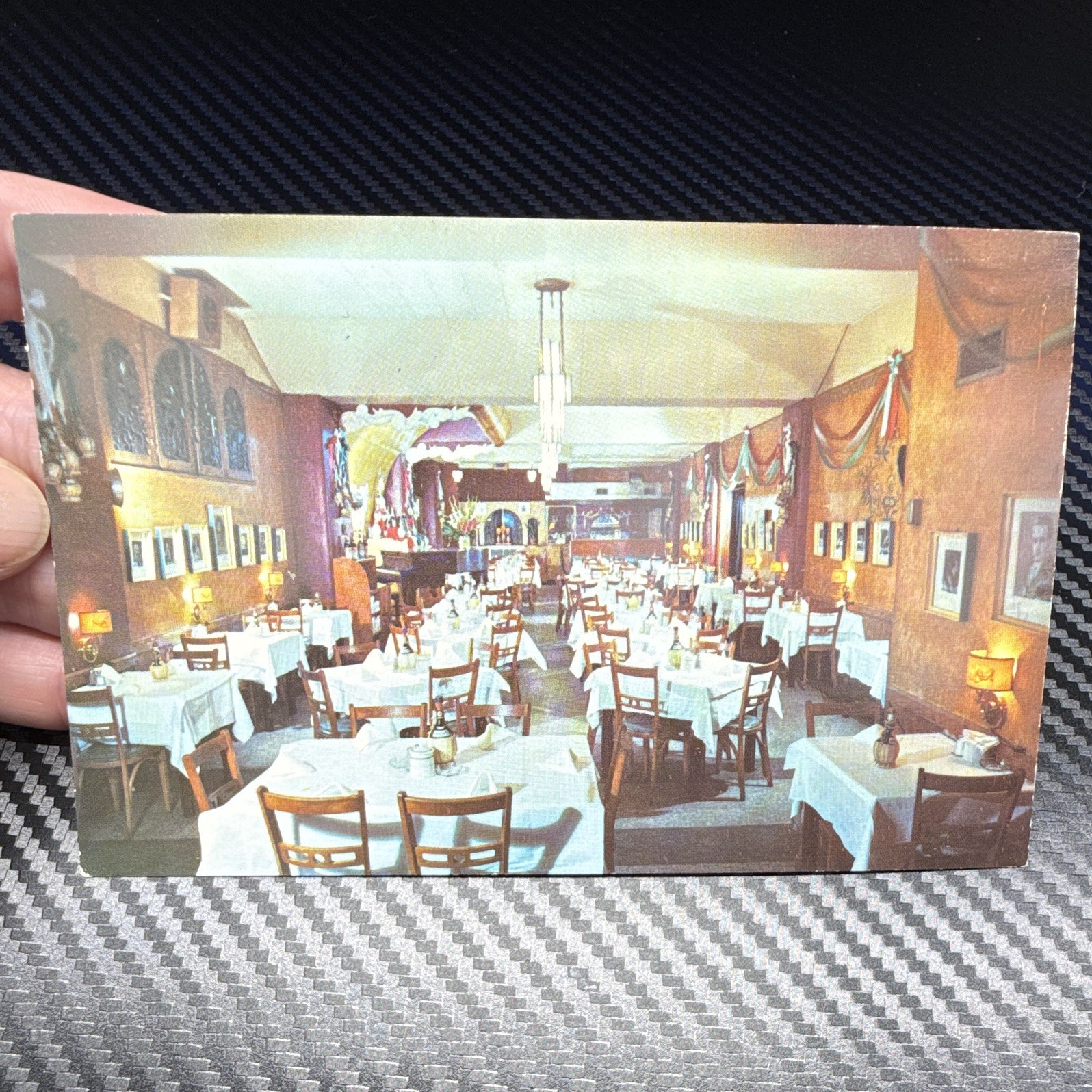 Luccioni’s Italian Restaurant Cleveland OH Divided Back Postcard Unposted