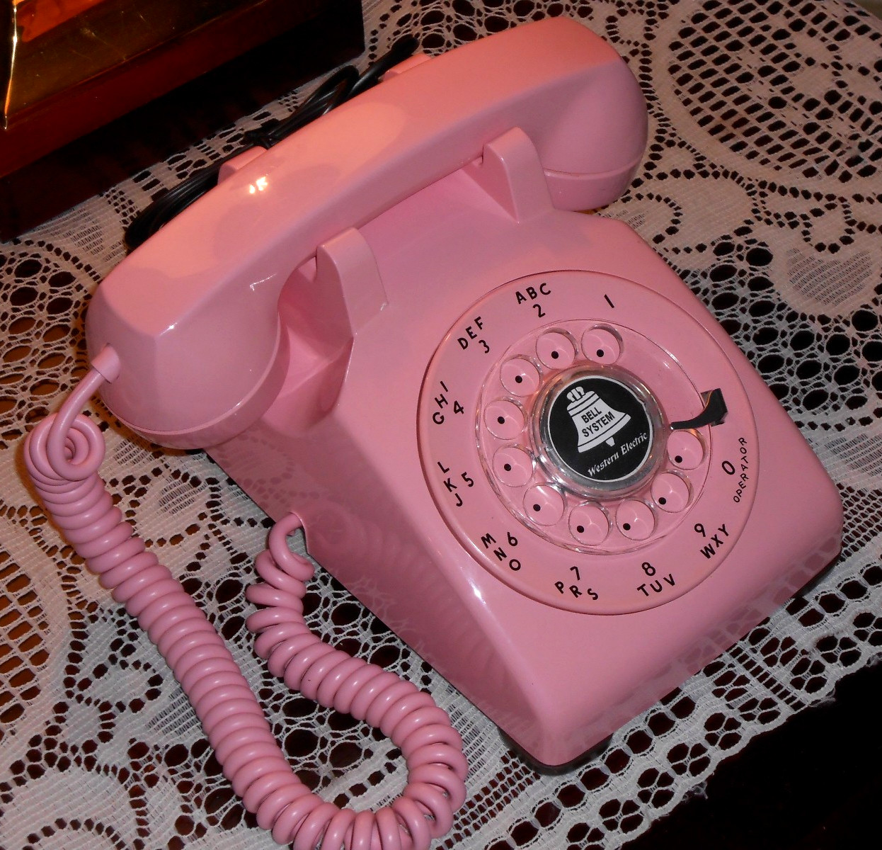 EXCELLENT VINTAGE WESTERN ELECTRIC PINK CLASSIC ROTARY DIAL DESK PHONE WORKS!