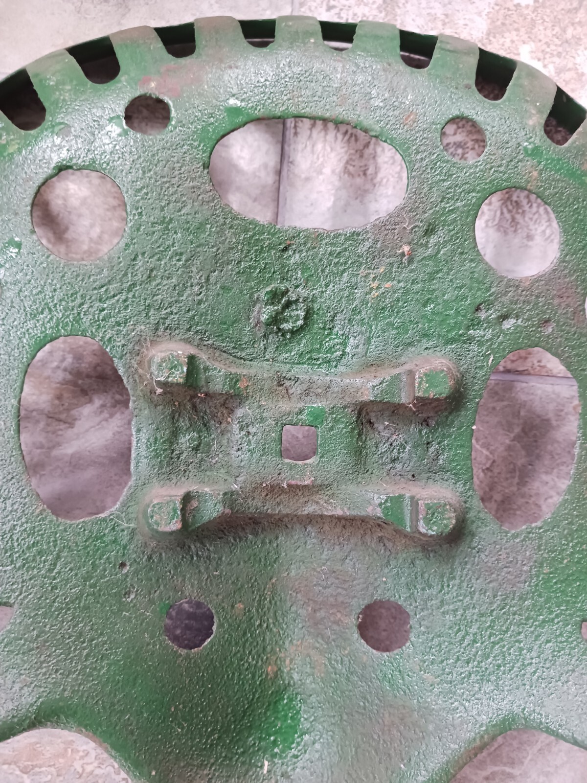 Green Cast Iron Tractor Or Implement Seat 15″ x 15.5″ Farm Country Barn Patina