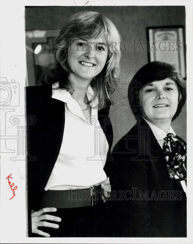 1983 Press Photo WOMC general manager Elaine Baker and Lorna Ozmon in Detroit
