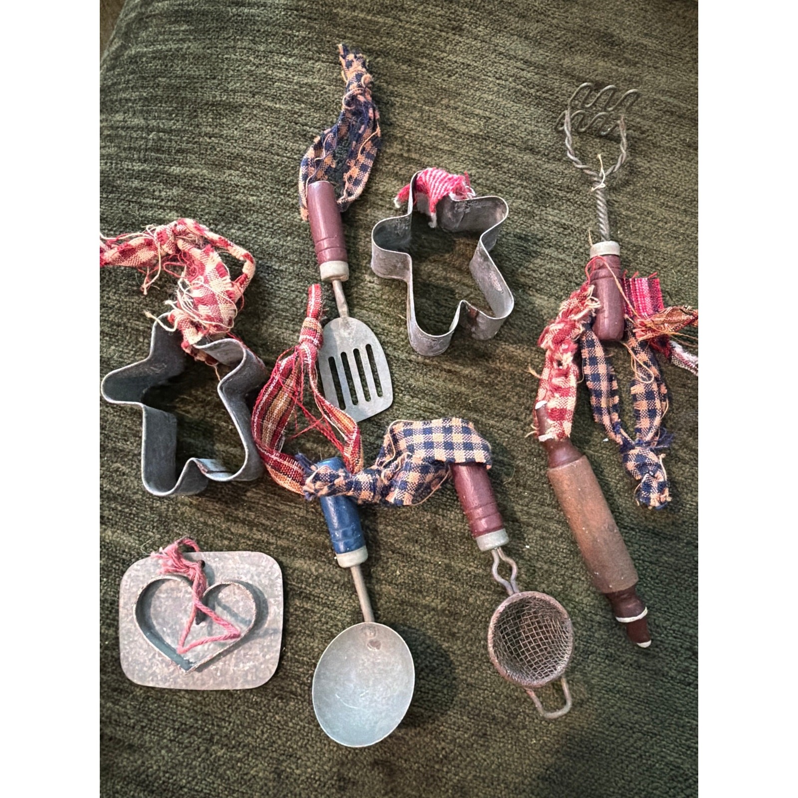 Lot of 8 vintage miniature kitchen tool tree ornaments