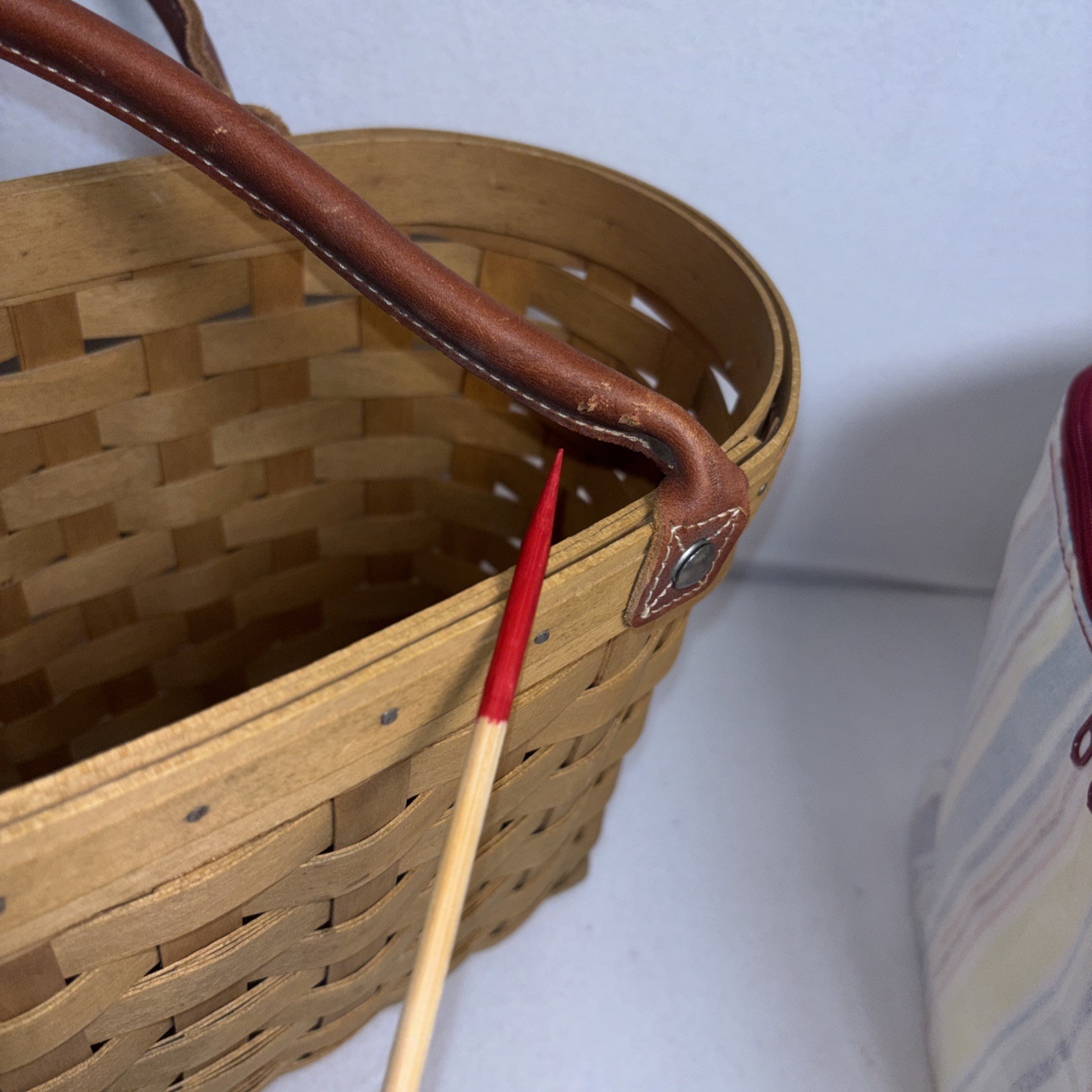 Longaberger Medium Boardwalk Basket With NEW Sunny Day Stripe Zippered Liner