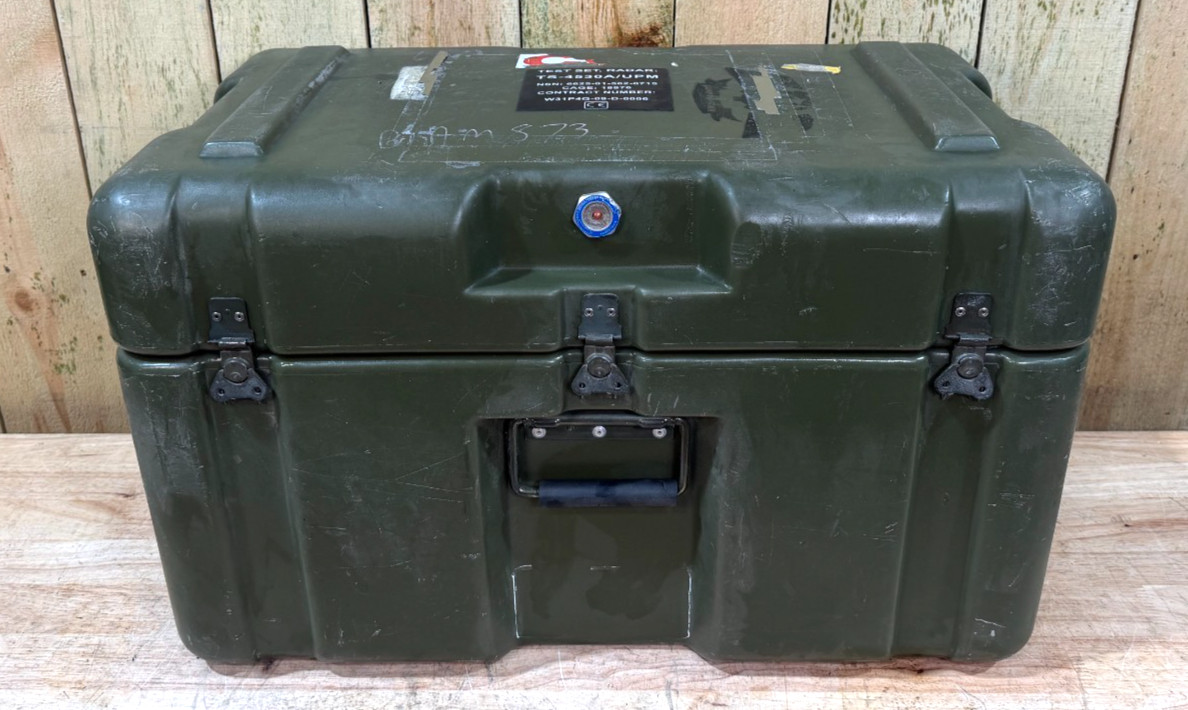 Hardigg Footlocker 26x16x16 Green Case Military Waterproof