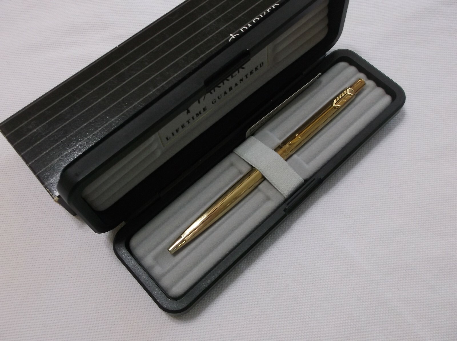 PARKER CLASSIC 10K GOLD FILLED BALLPOINT PEN / MADE IN USA
