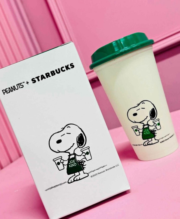 ON SALE – Limited Edition Starbucks x Peanuts Snoopy 473ml Reusable Cup New Box