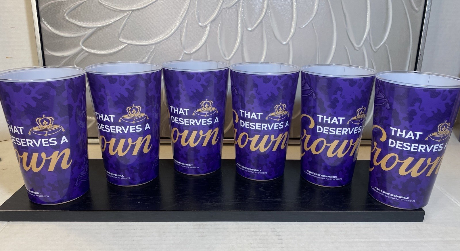 Crown Royal “THAT DESERVES A CROWN” Purple hard Plastic tumblers16 oz. Set Of 6