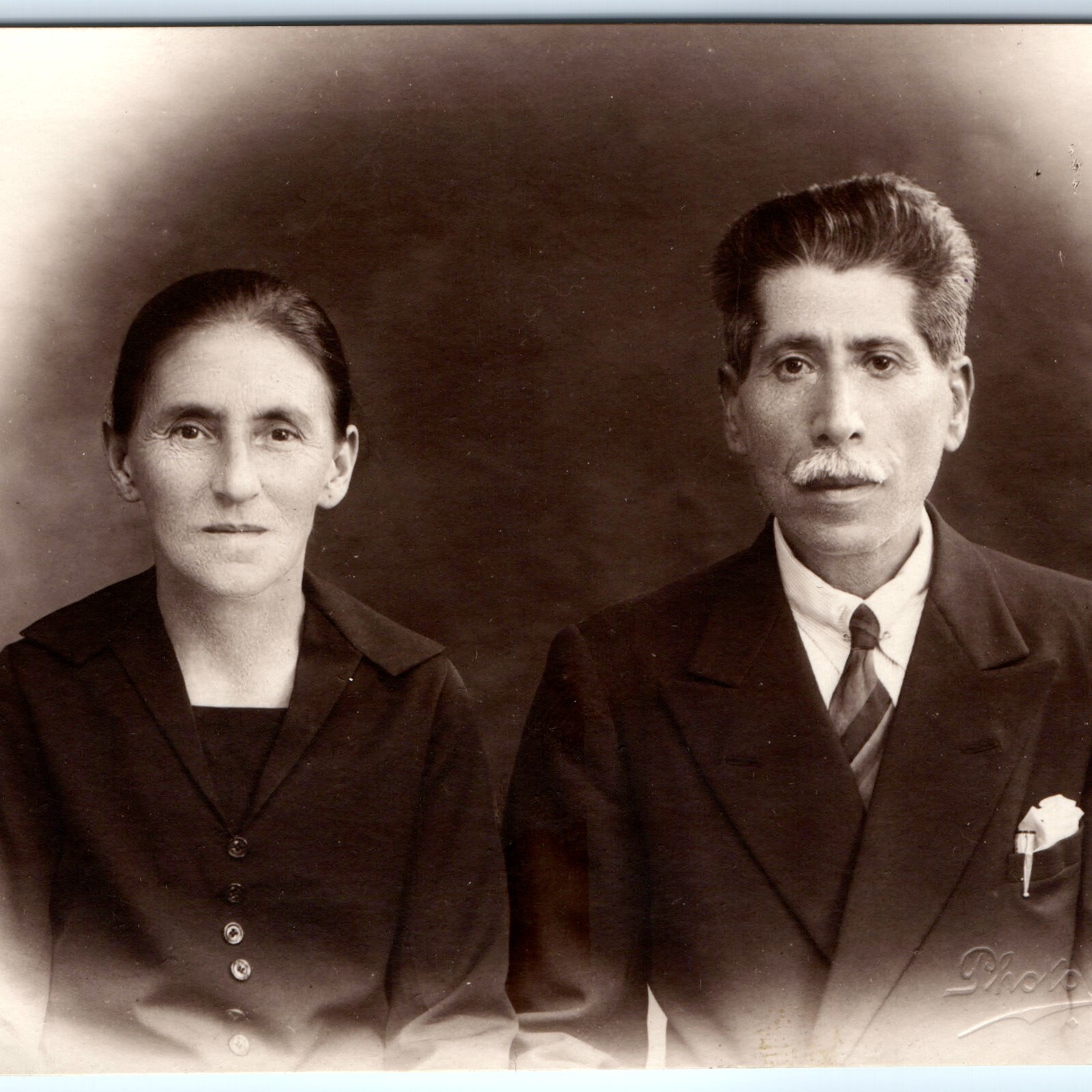 1930 Alexandria, Egypt Photo Moderne RPPC Couple Portrait Armenian Writing PC