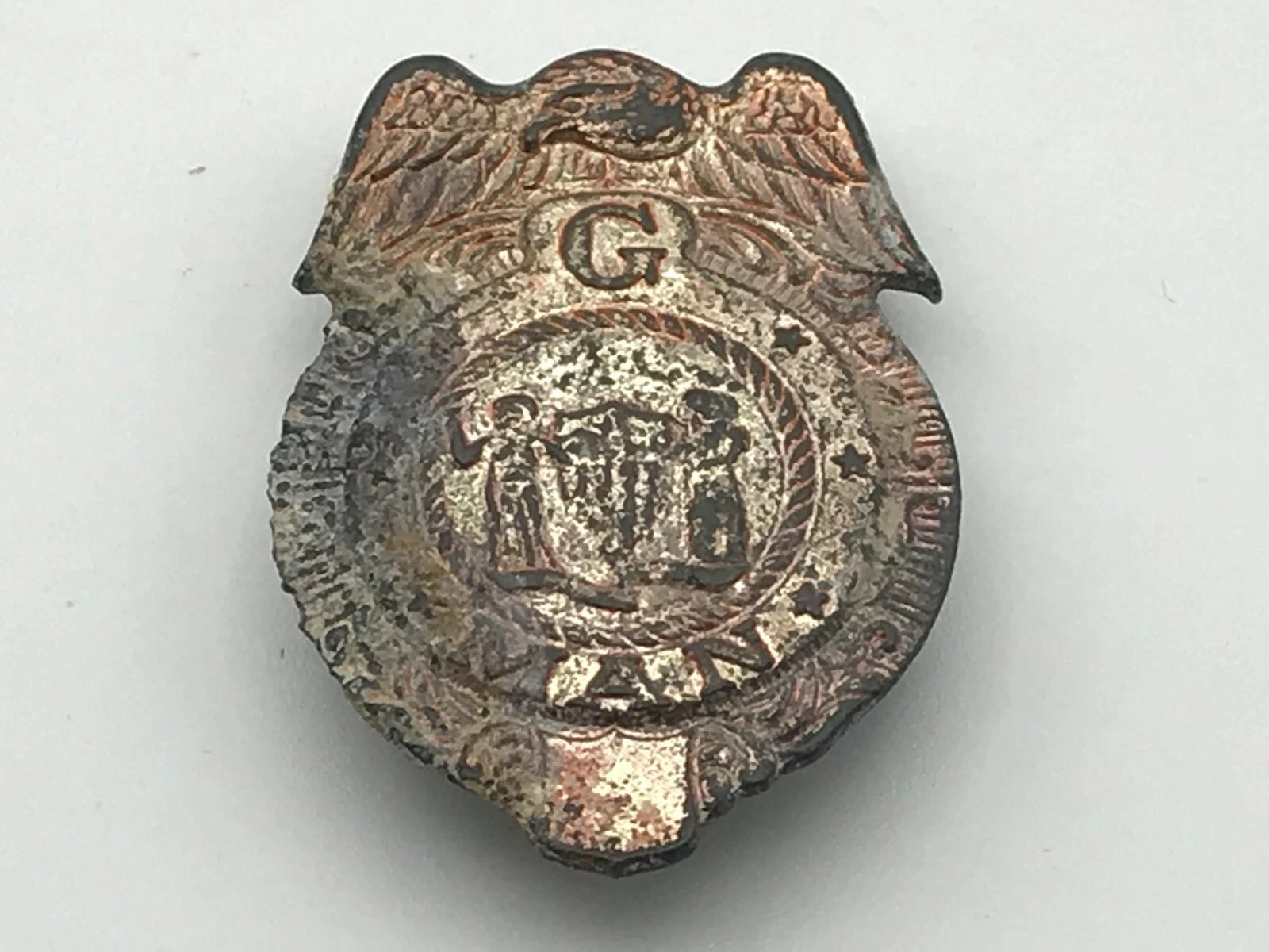 G-Man Badge Buttonhole Pin Lapel Button Stud Bad Rough Poor 1″ x 1-3/8″ Vintage