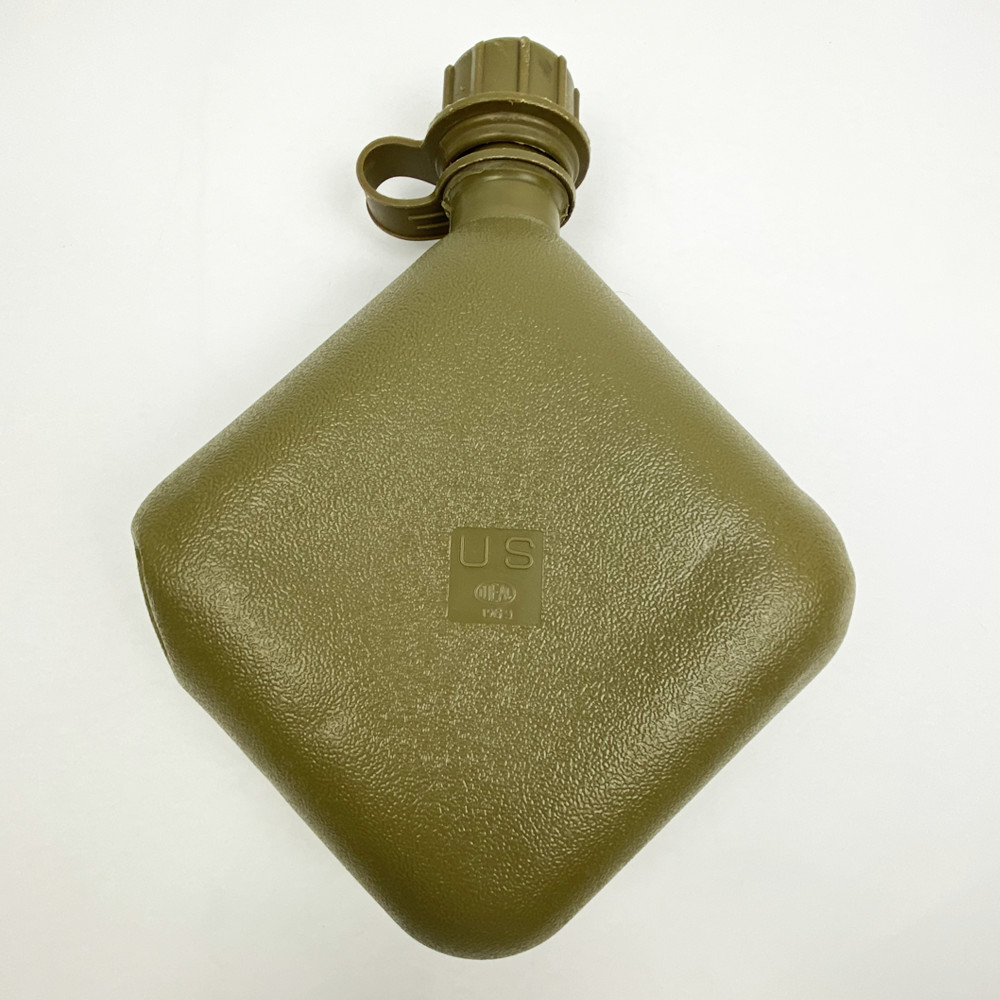 Genuine U.S. Military Issue 2-Quart Canteen & Insulated Cover Set w Sling Good