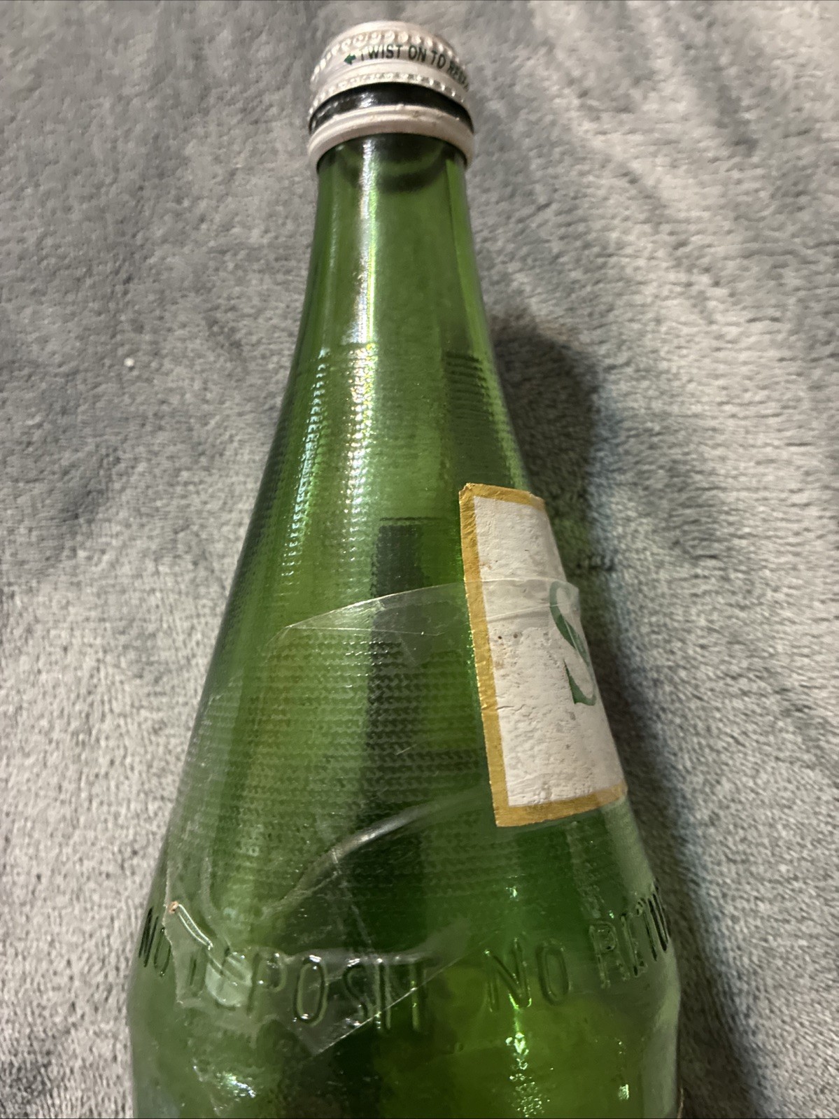 Vintage Sprite Double Paper Labels 28oz Soda Bottle: 1970–SC Tax Paid Stamp Cap