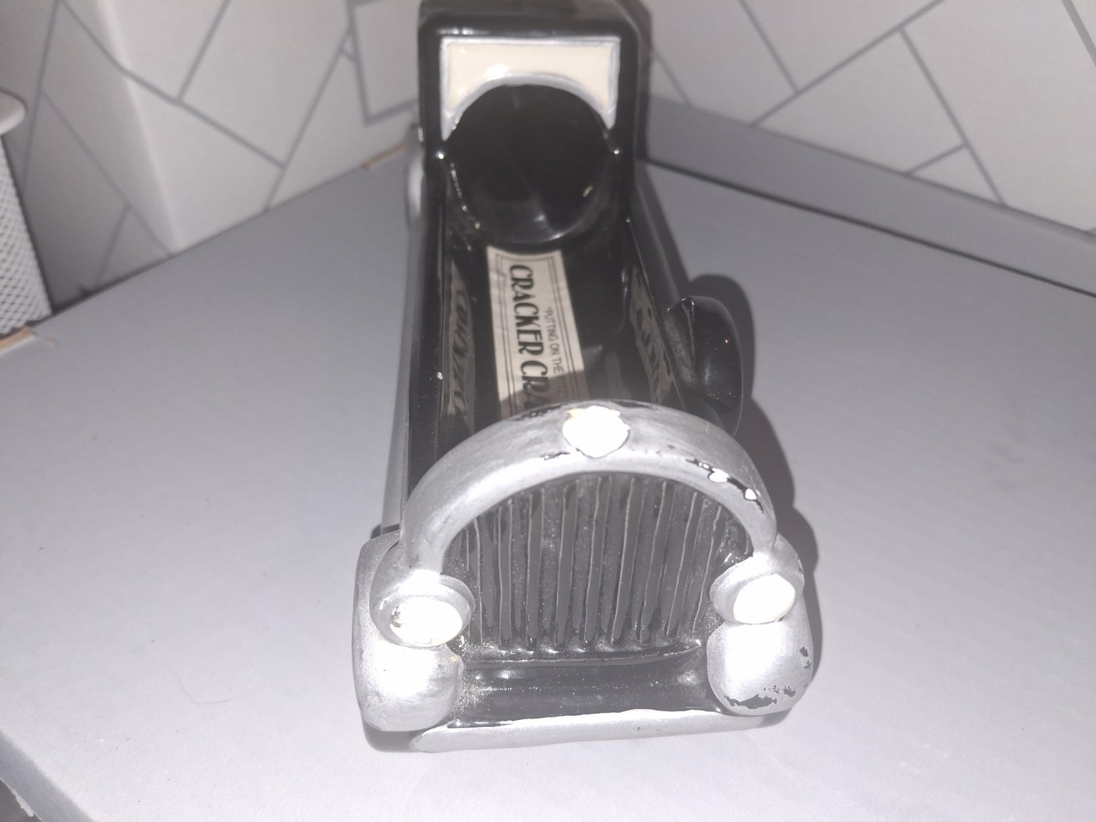 FITZ &FLOYD Vintage Cracker Cradle Rolls Royce, Missing Front Emblem