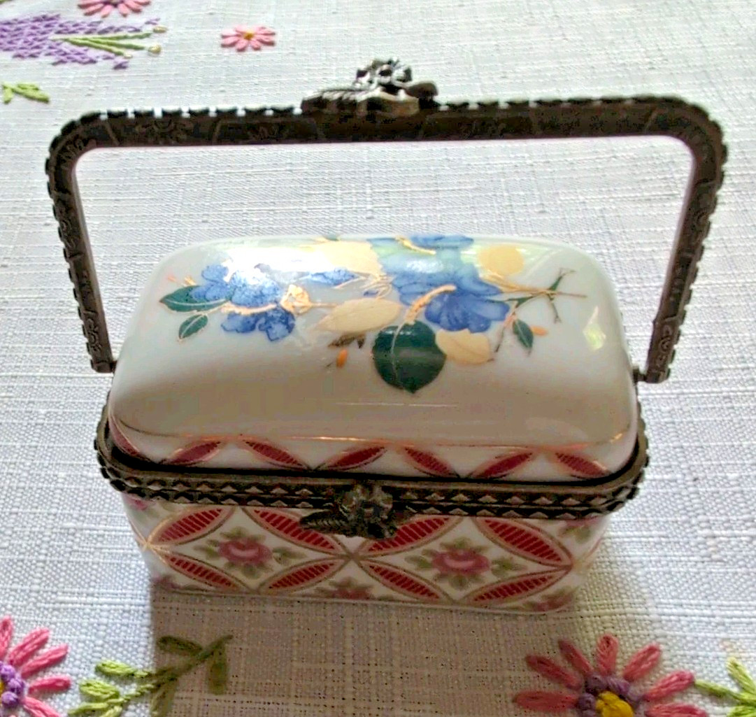 Vintage Porcelain Trinket Pill Box Picnic Basket Hand Painted Blue Flower Ganz