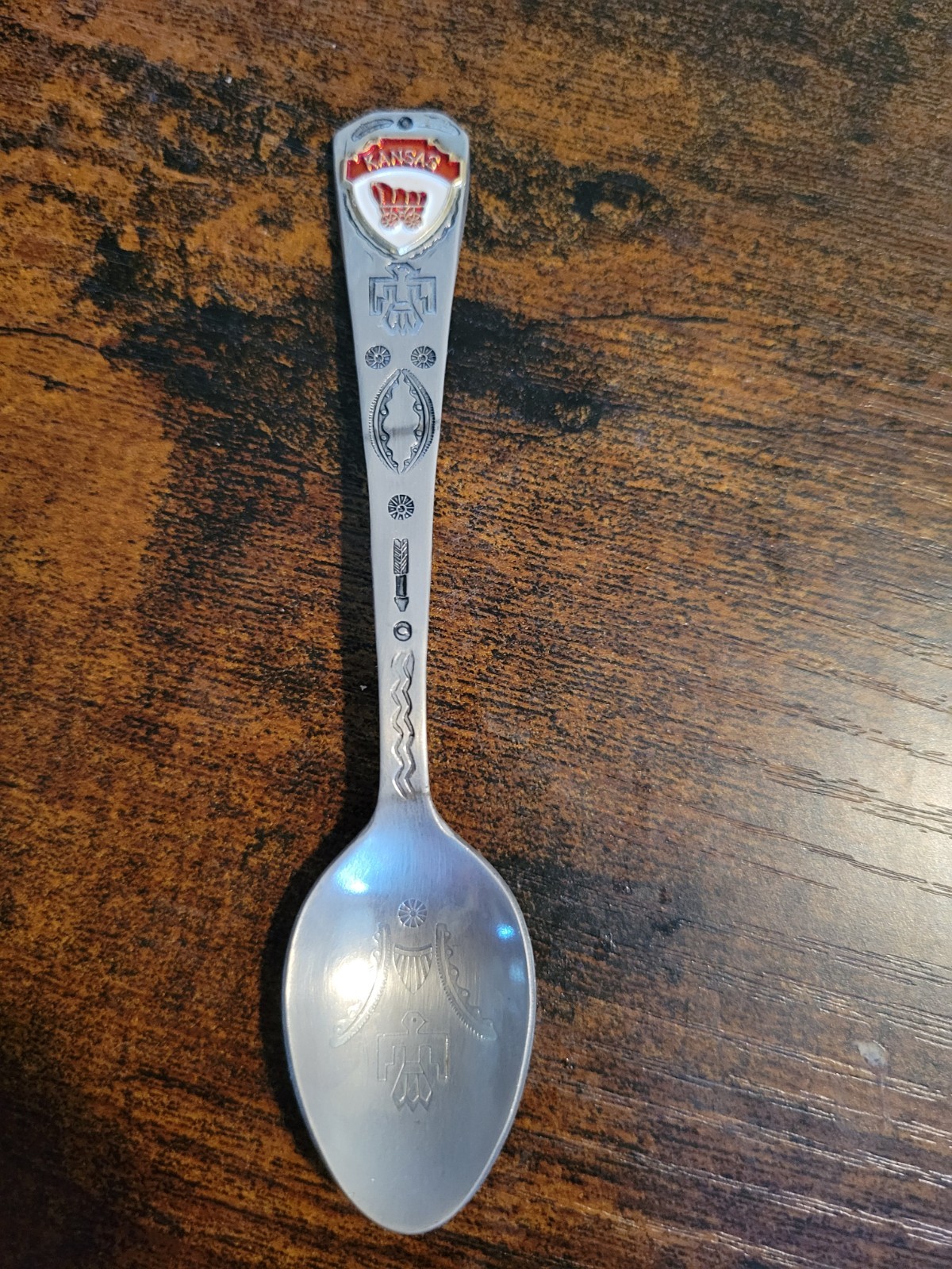 KANSAS Collectible Souvenir Spoon Wagon, Native American Symbols 4-7/8″ Japan