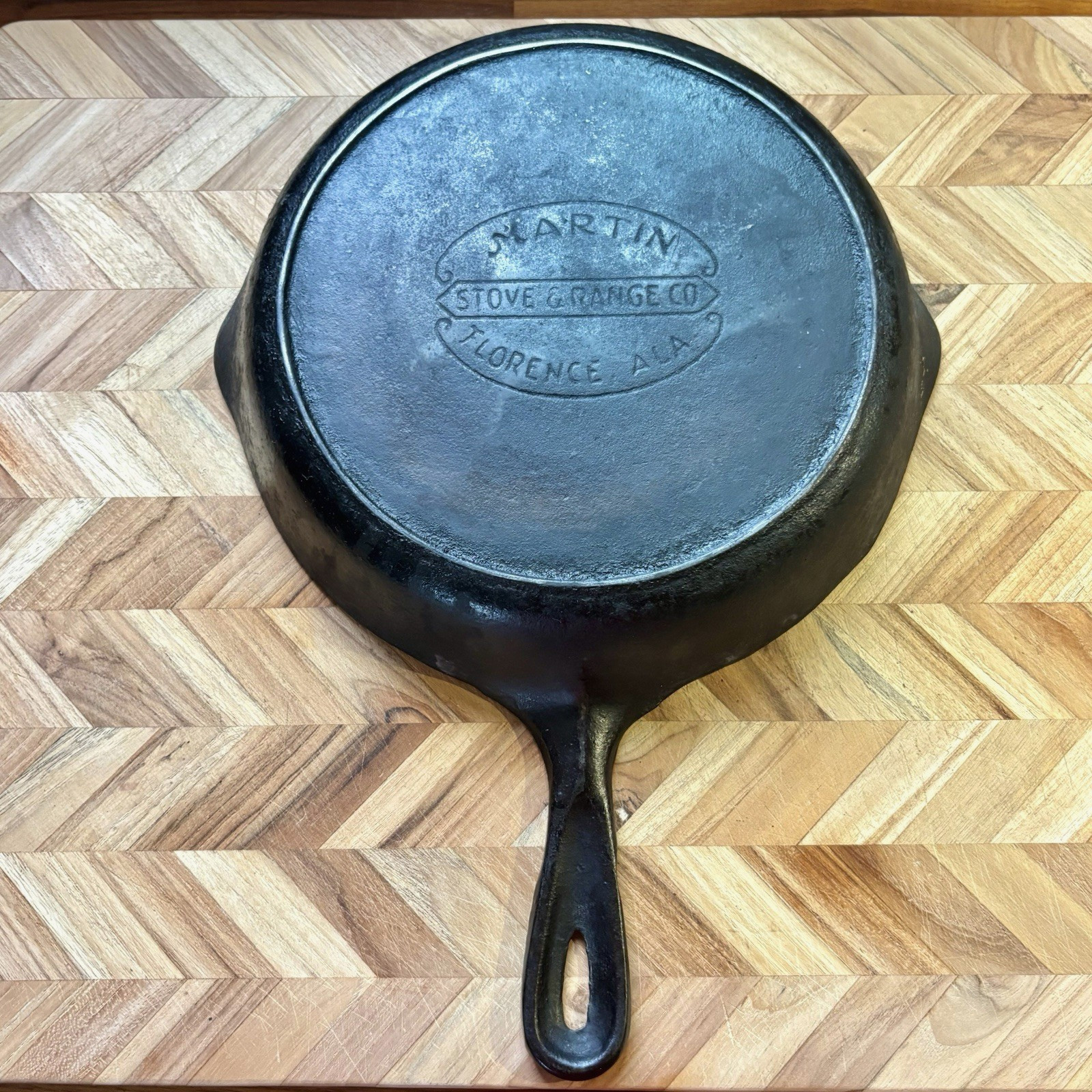 Vtg Martin Stove & Range Co #8 Cast Iron Skillet 10″ Hamburger Logo Heat Ring