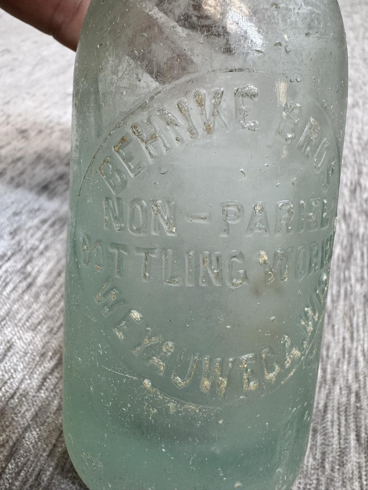 Vintage Behnke Bros Non-Pariel Weyauwega WI Green Glass Soda Bottle Wisconsin