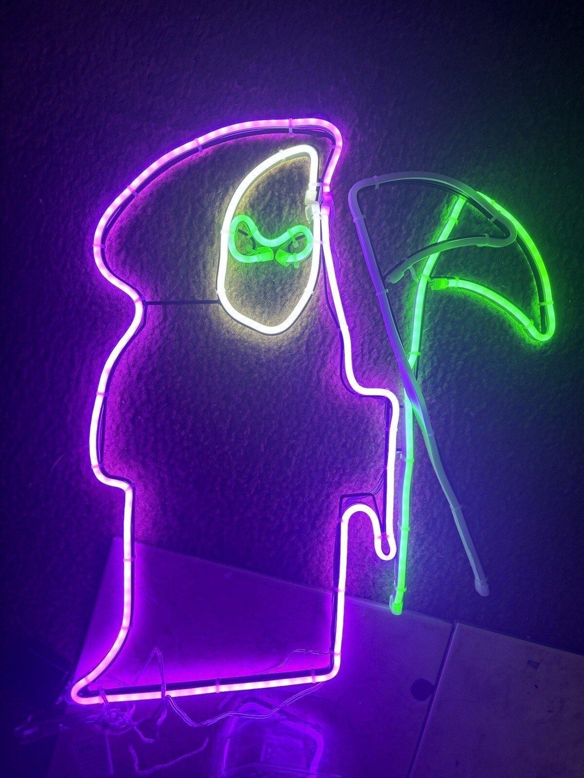 18 ” ANIMATED GRIM REAPER NEON LED LIGHT SIGN HYDE & EEK HALLOWEEN DECOR NEW