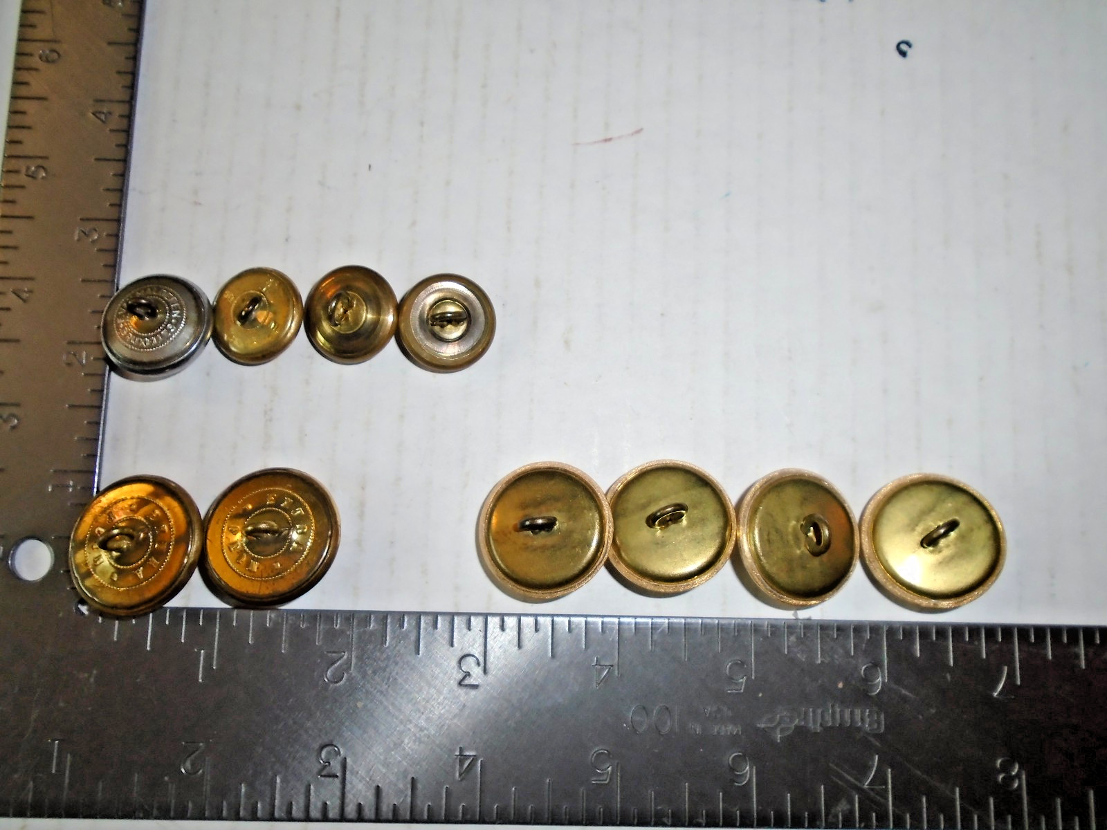 10 WWI/WWII Belgian Military Buttons Crowned Lion Extra Fein/F. VAN MALDEREN