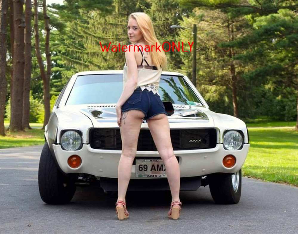 SUPER HOT “LEGGY” Car Babe & AMC AMX “Pin-UP” PHOTO! #(916)