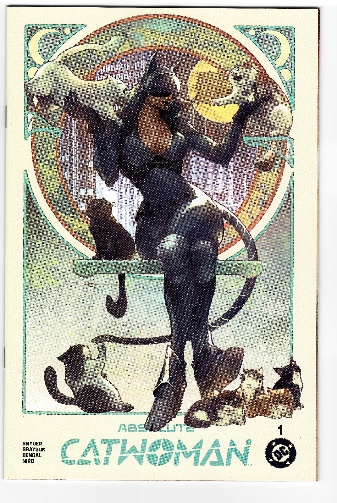 Absolute Catwoman #1 Ivan Tao Trade Variant VF/NM-