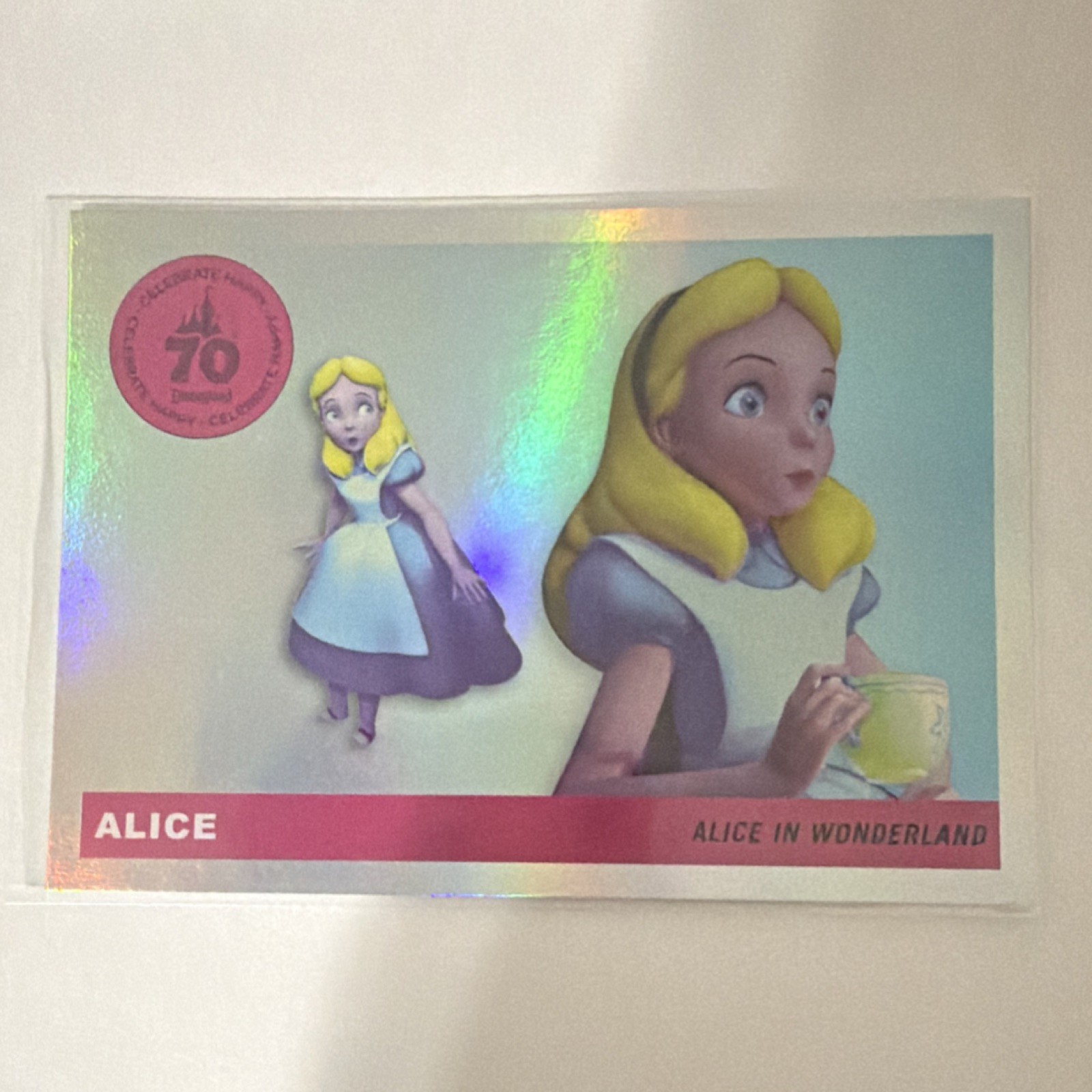 Topps Disney Alice in Wonderland 70th Anniversary Insert Hologram Card T55-25
