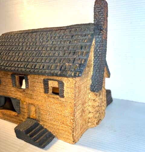 Studio Pottery Ceramic Rustic House, 8″ x 7″ Earthenware,slab construct,Exc Cond