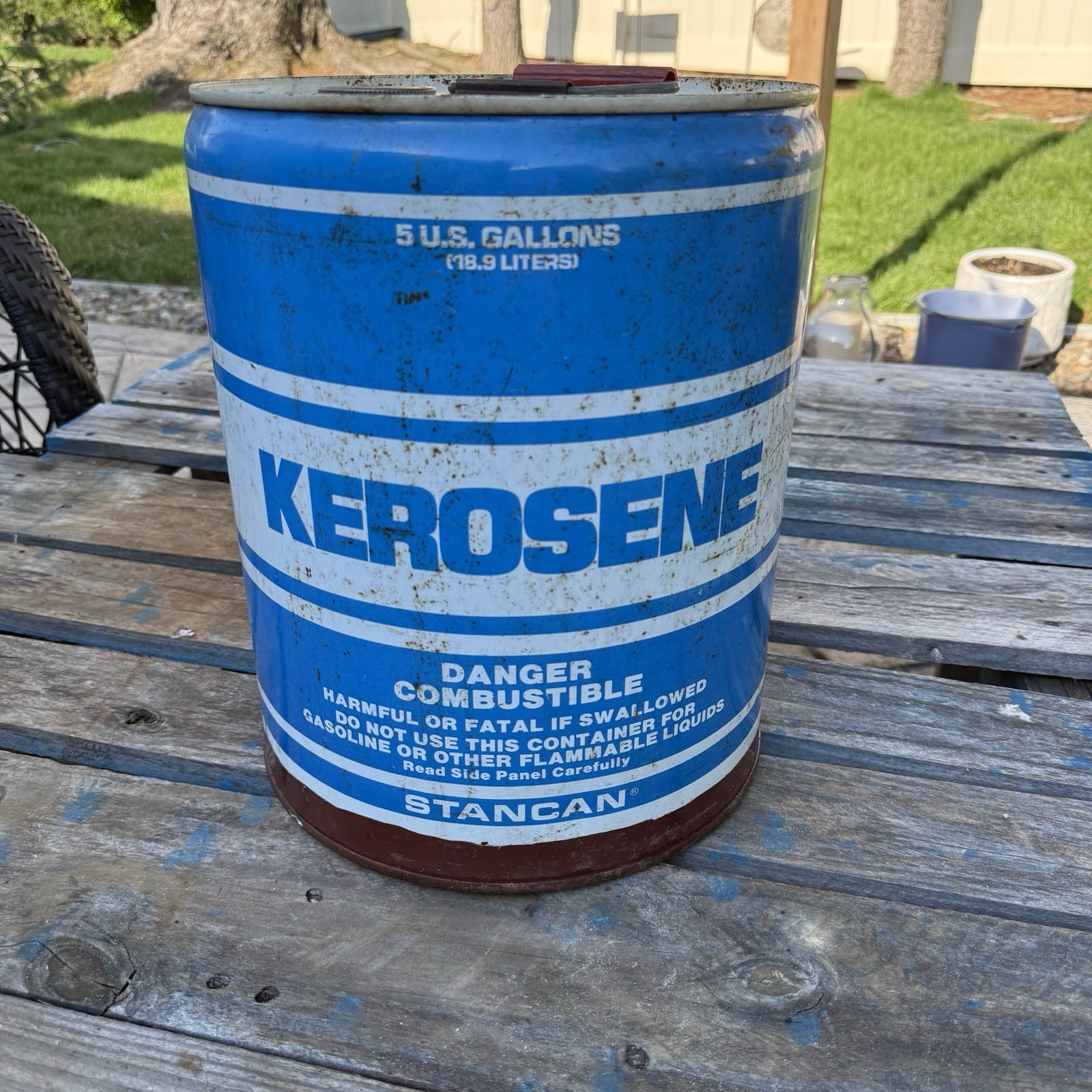 Vintage Kerosene Can Stancan 5 Gallon (18.9 Liters) Metal, White & Blue