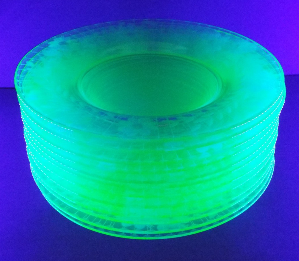 Vintage Uranium Glass Plates 8.5″ Set Of 12 Green Cut Floral Design Vaseline Lot