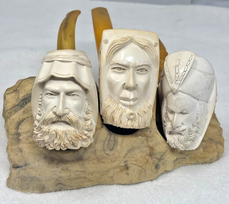 VTG Rare Carved Meerschaum Pipe from Eskisehir, Turkey Set of 3 w/ Stand
