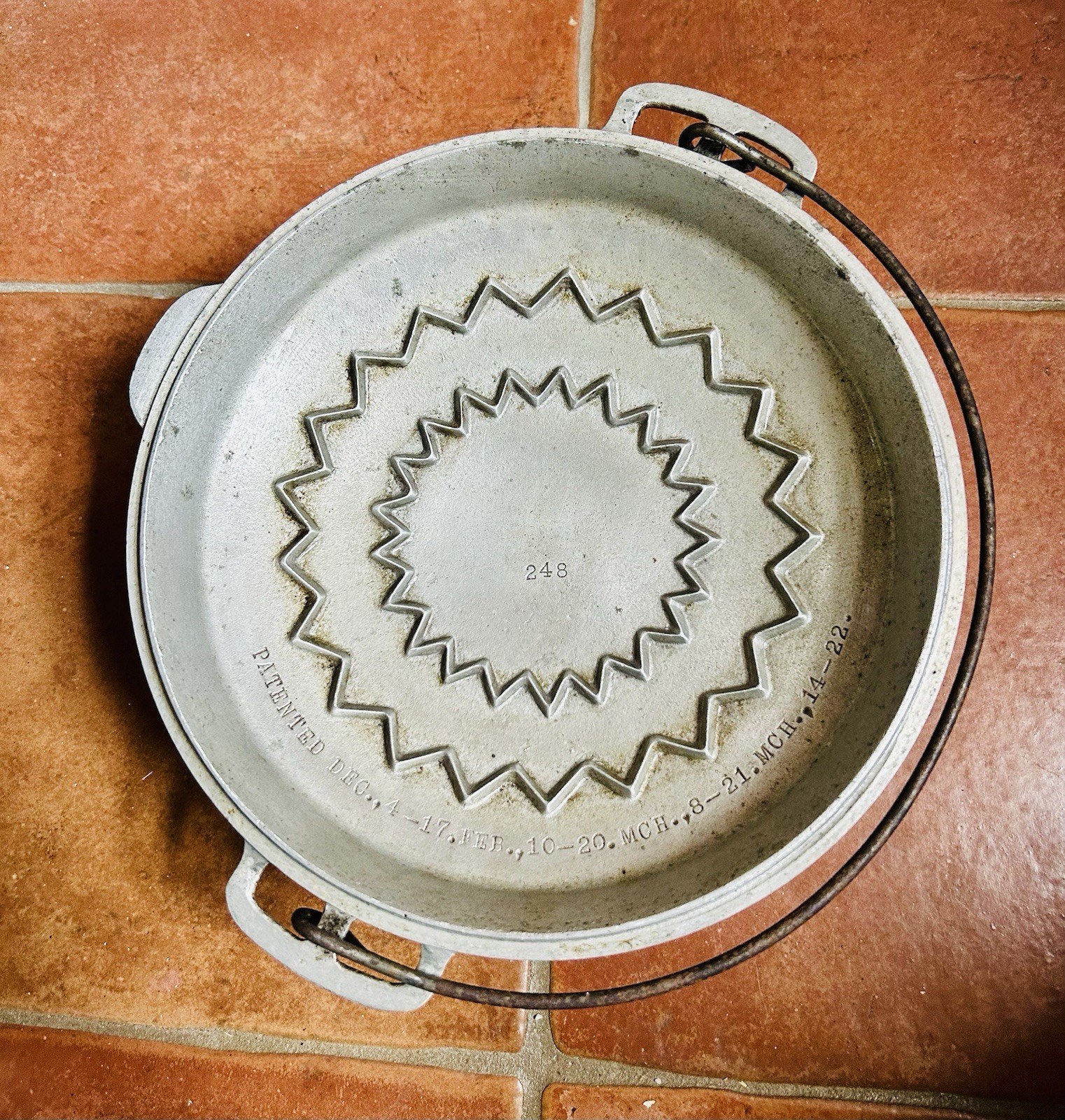 Wagner Ware No 8 Round Drip Drop Roaster Sidney -O- 248-complete
